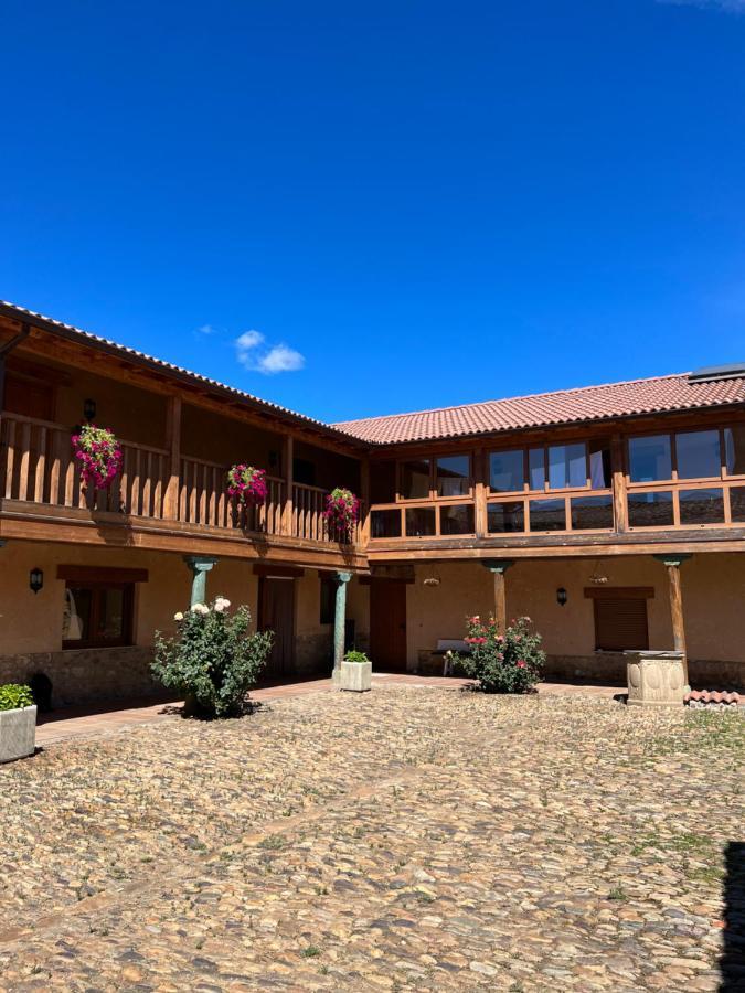 Casa Villa Franca Llamas de la Ribera エクステリア 写真
